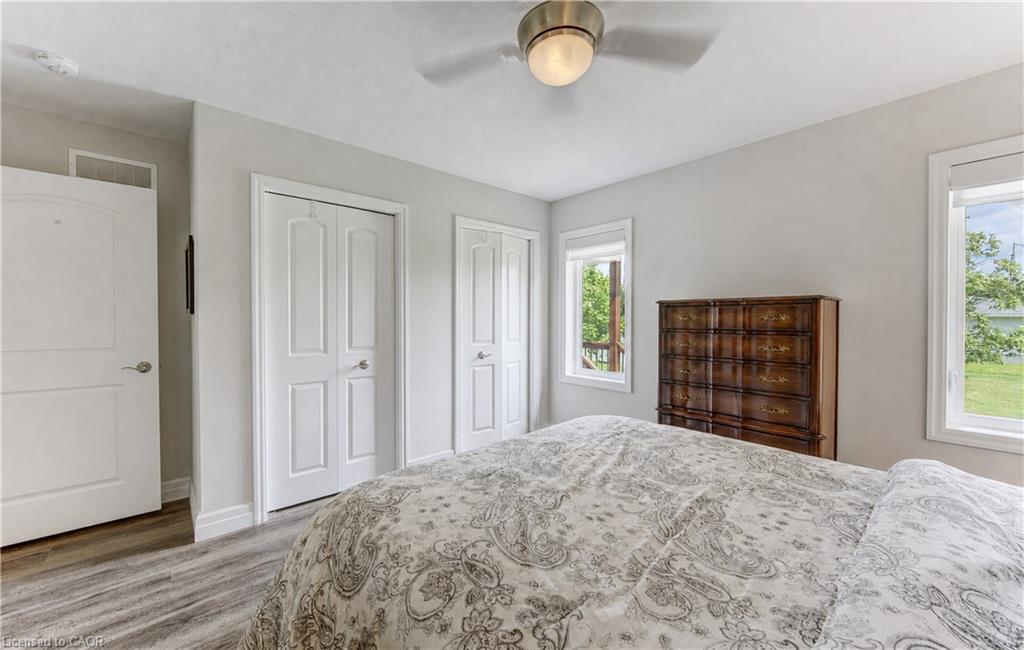 6-53 Roth Street Property Photo 24