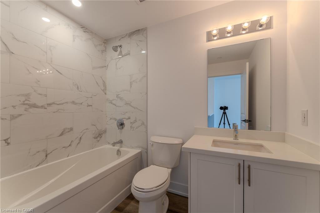 1207-470 Dundas Street E Property Photo 11