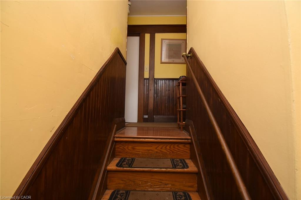 3-1052 Deta Road Property Photo 5
