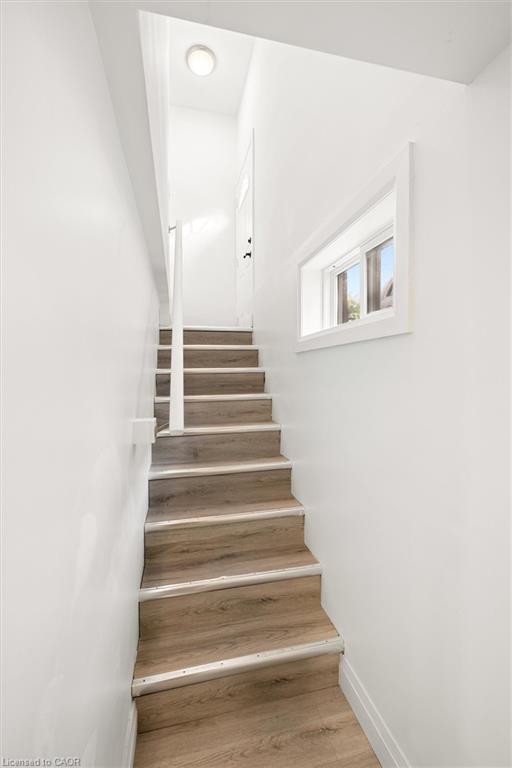 235 Guelph Street Property Photo 3