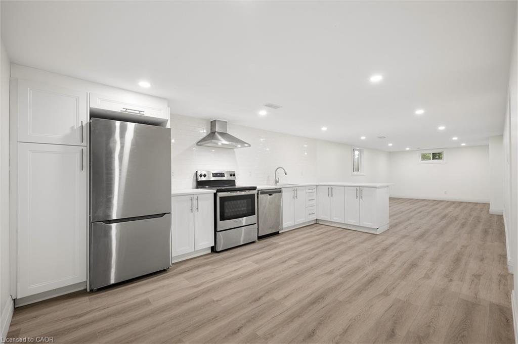 235 Guelph Street Property Photo 4