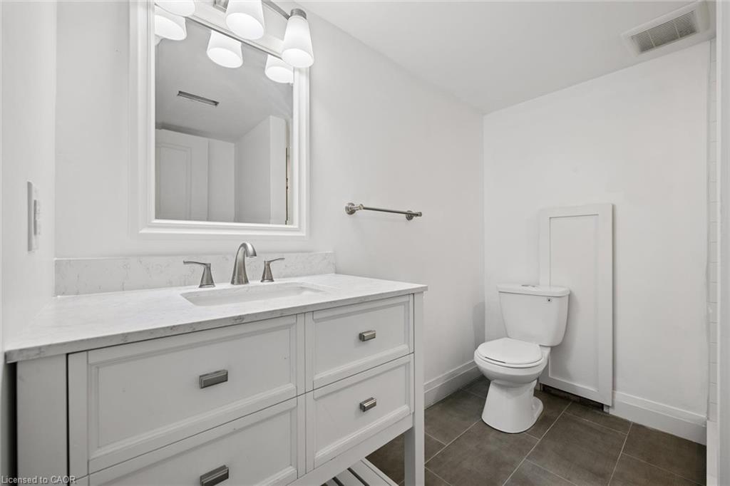 235 Guelph Street Property Photo 17