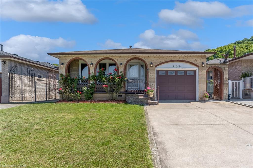 150 Marcella Crescent Property Photo 3