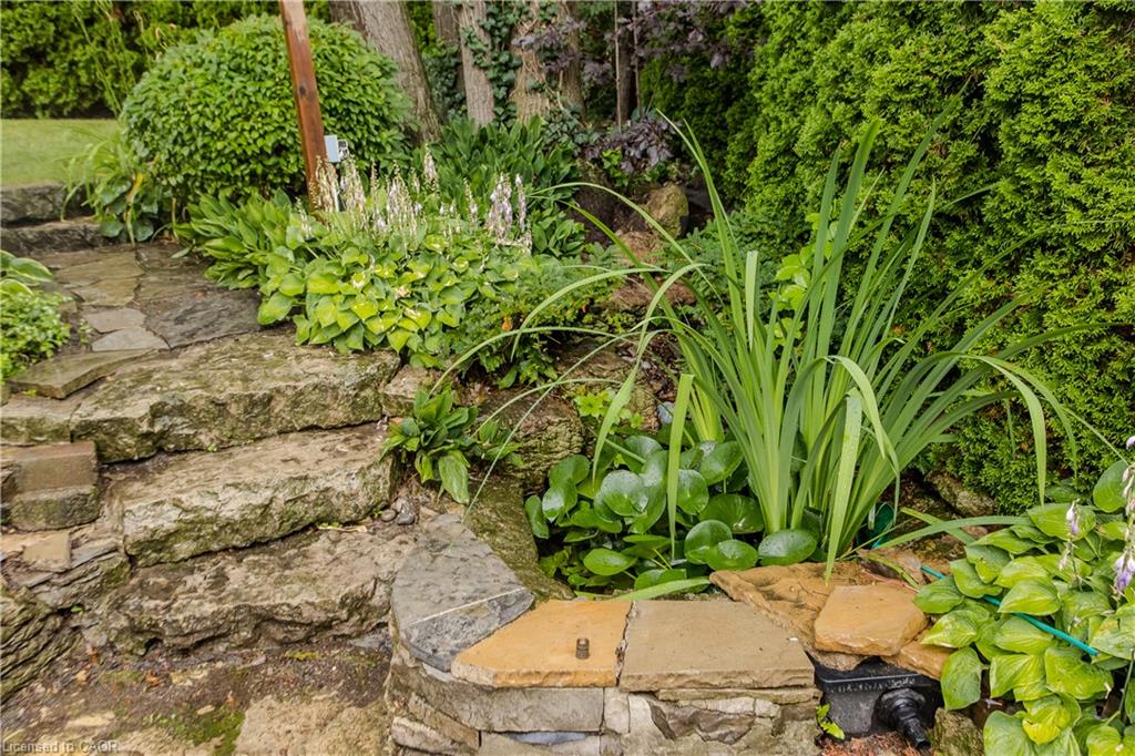 54 Waterwheel Crescent Property Photo 2