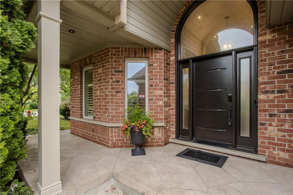 54 Waterwheel Crescent Property Photo 6