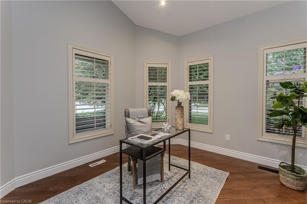 54 Waterwheel Crescent Property Photo 8