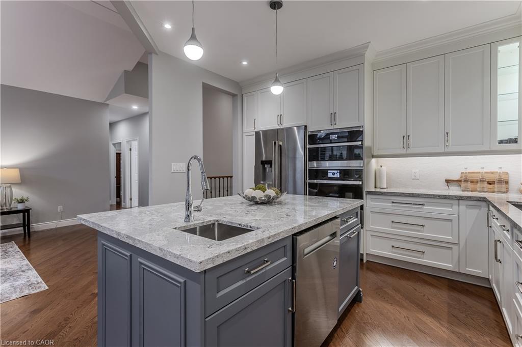 54 Waterwheel Crescent Property Photo 12
