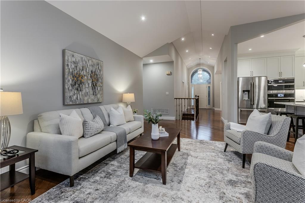 54 Waterwheel Crescent Property Photo 18