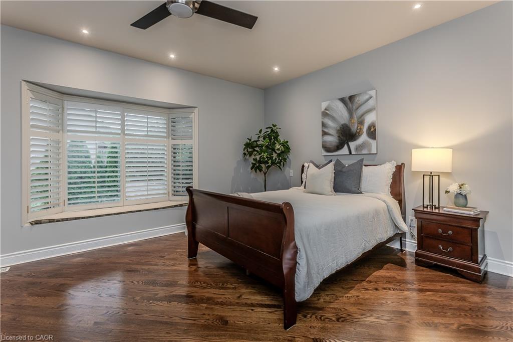54 Waterwheel Crescent Property Photo 19