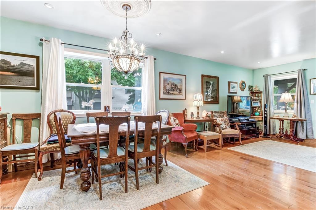 164 Head Street N Property Photo 18