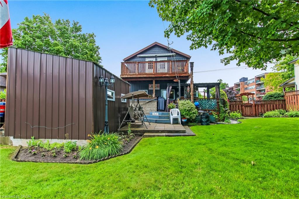 164 Head Street N Property Photo 24