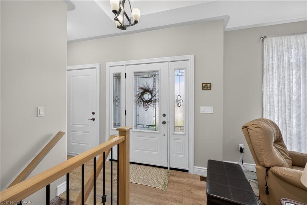 26 Stonebridge Place Property Photo 5