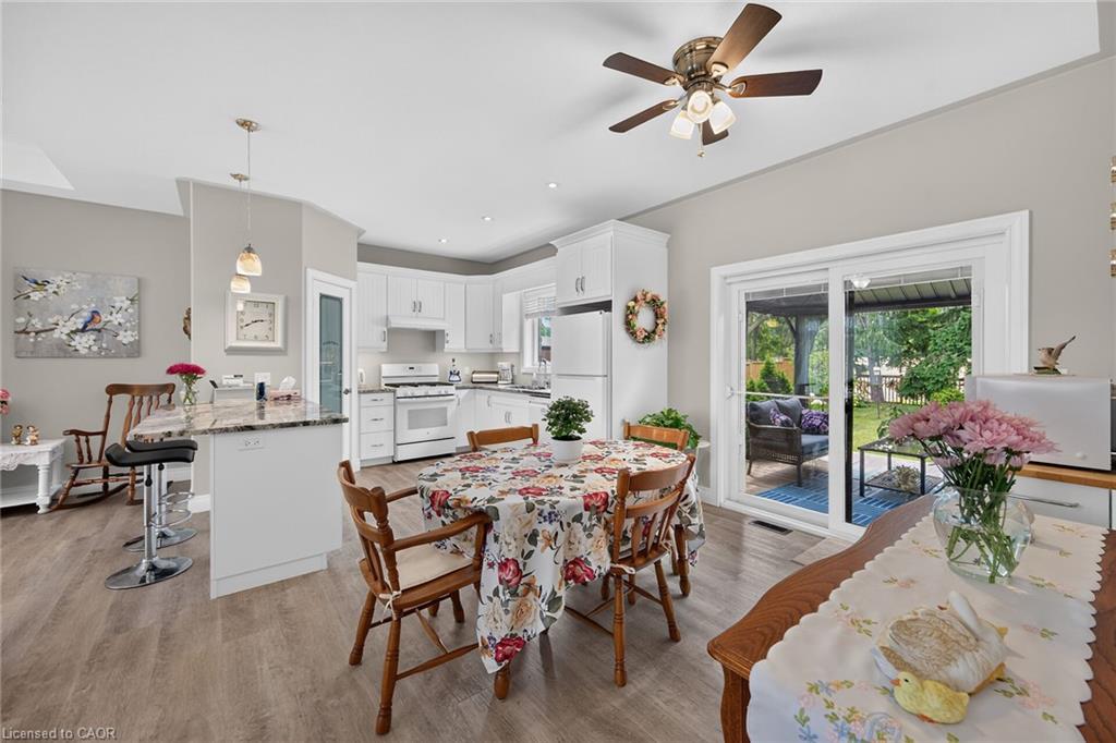 26 Stonebridge Place Property Photo 12