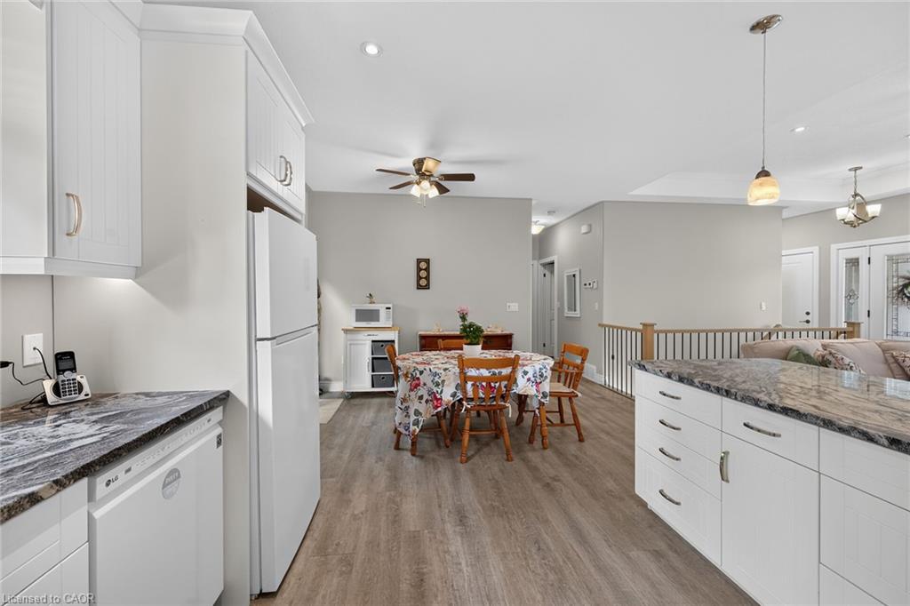 26 Stonebridge Place Property Photo 16