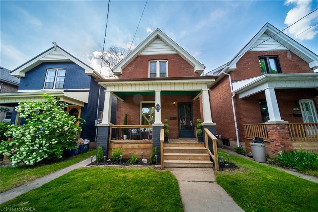 20 Wells Avenue Property Photo 3