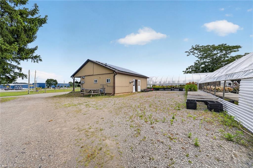 230 Hwy 20 E Property Photo 11