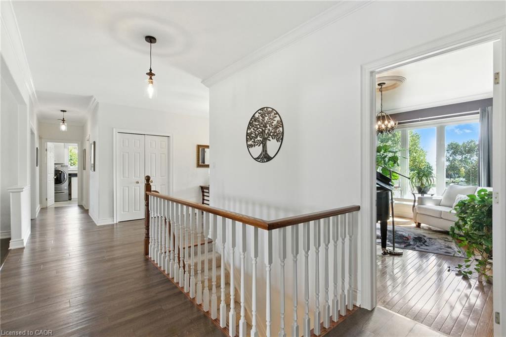 10 Featherstone Avenue Property Photo 8