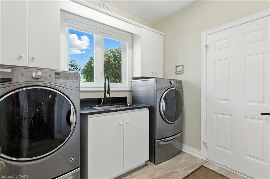 10 Featherstone Avenue Property Photo 27