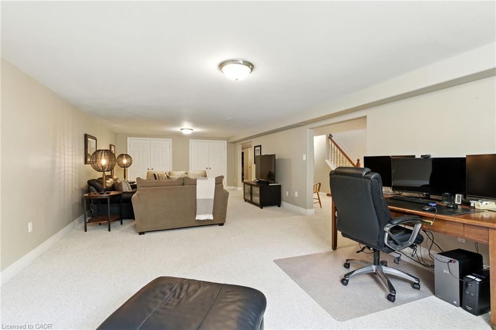 10 Featherstone Avenue Property Photo 31