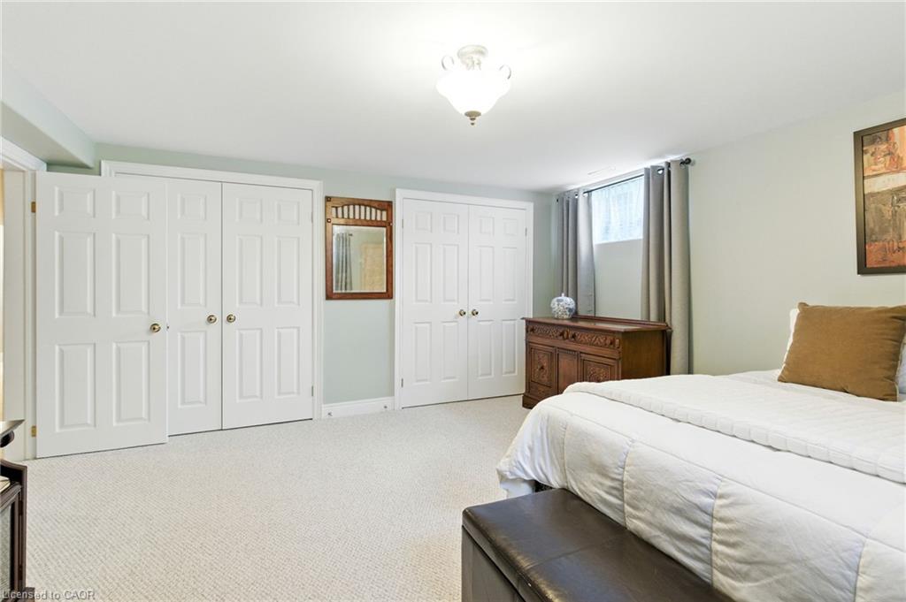 10 Featherstone Avenue Property Photo 35
