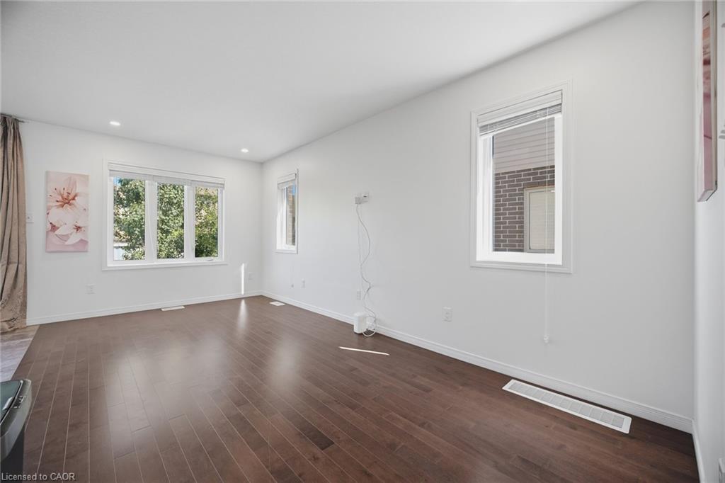 85-135 Hardcastle Drive Property Photo 17