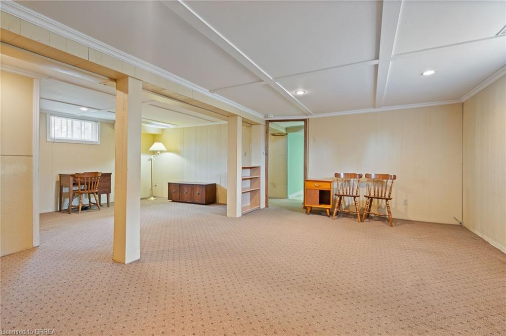 404 Grey Street Property Photo 21