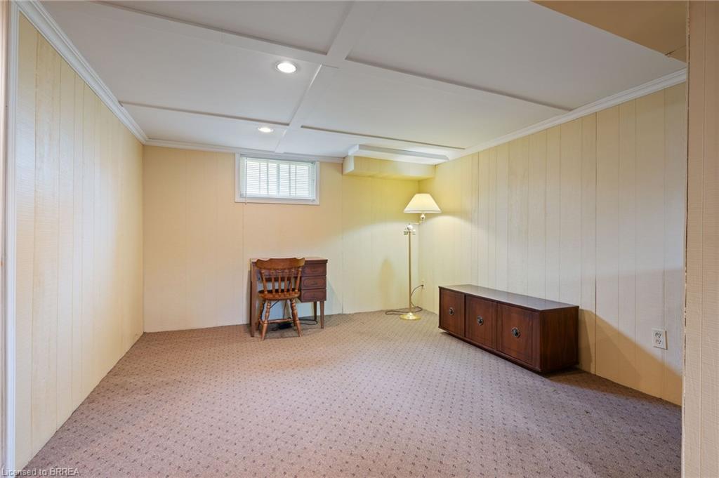 404 Grey Street Property Photo 22