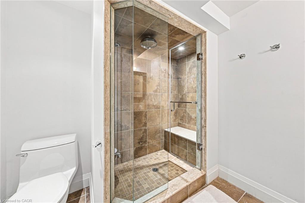 794 Falcon Boulevard Property Photo 32