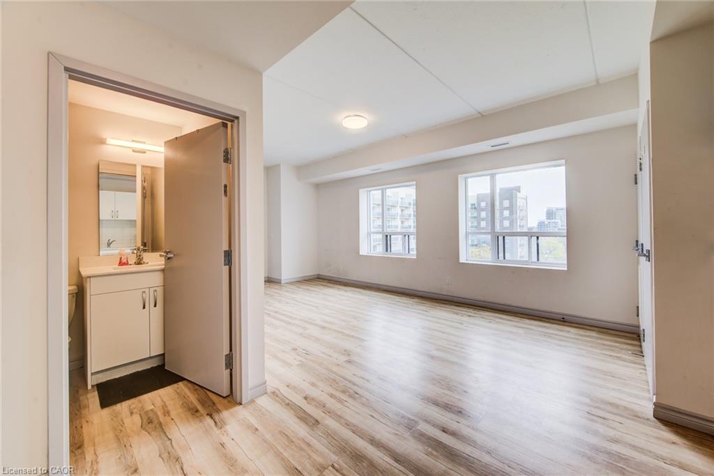 606-269 Sunview Street Property Photo 2