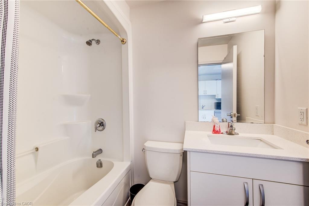 606-269 Sunview Street Property Photo 3
