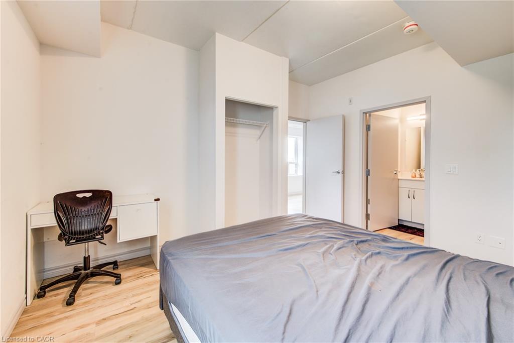 606-269 Sunview Street Property Photo 5