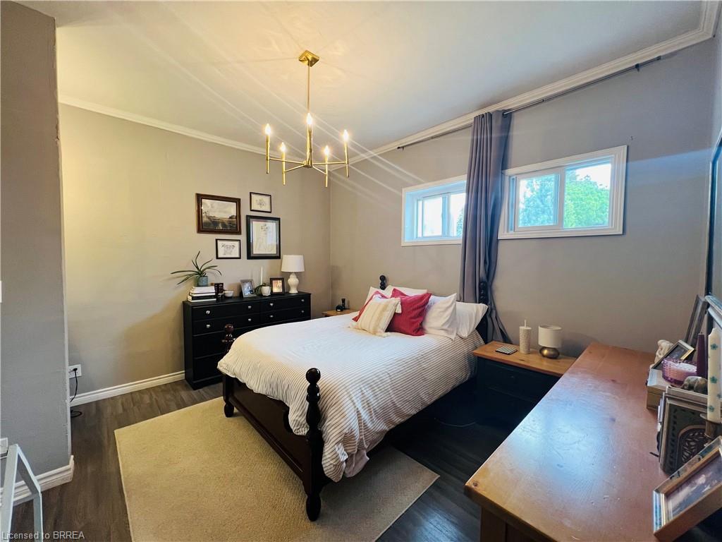 25 Huron Street Property Photo 8