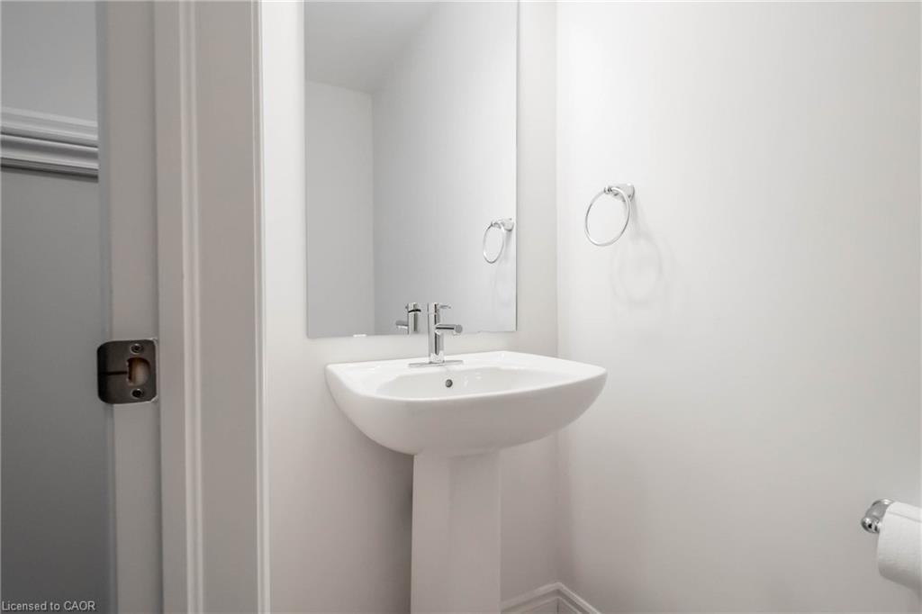 3981 Crown Street Property Photo 7
