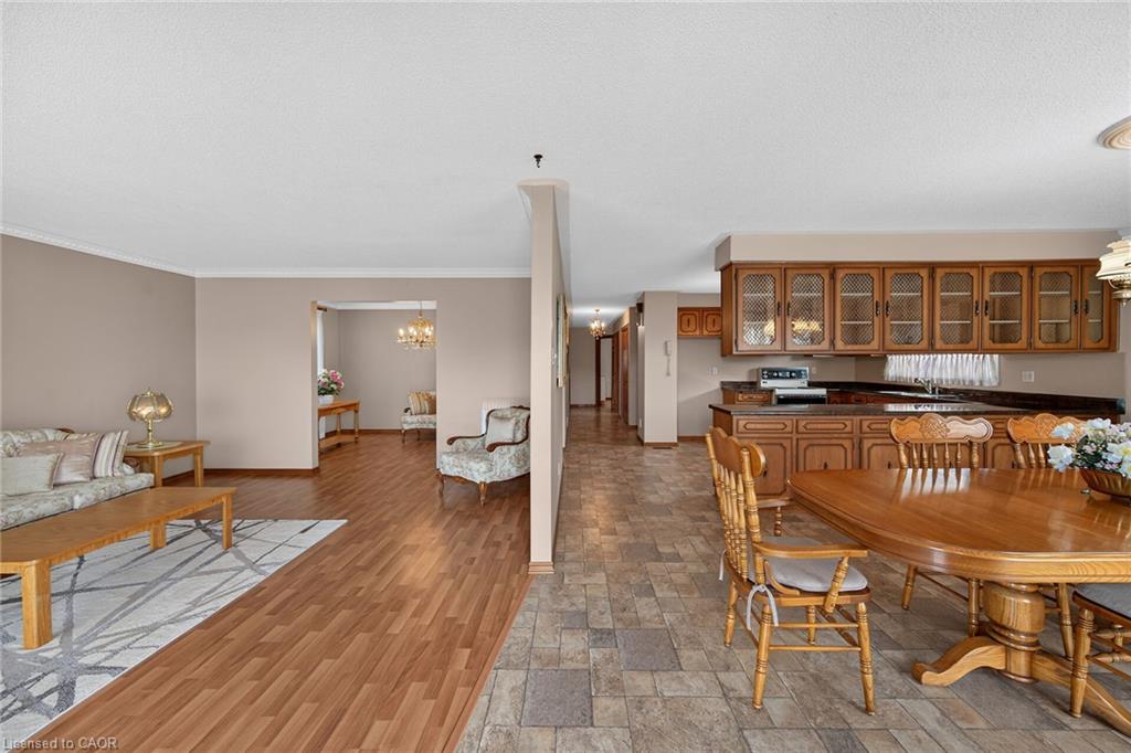 39 Algonquin Court Property Photo 4