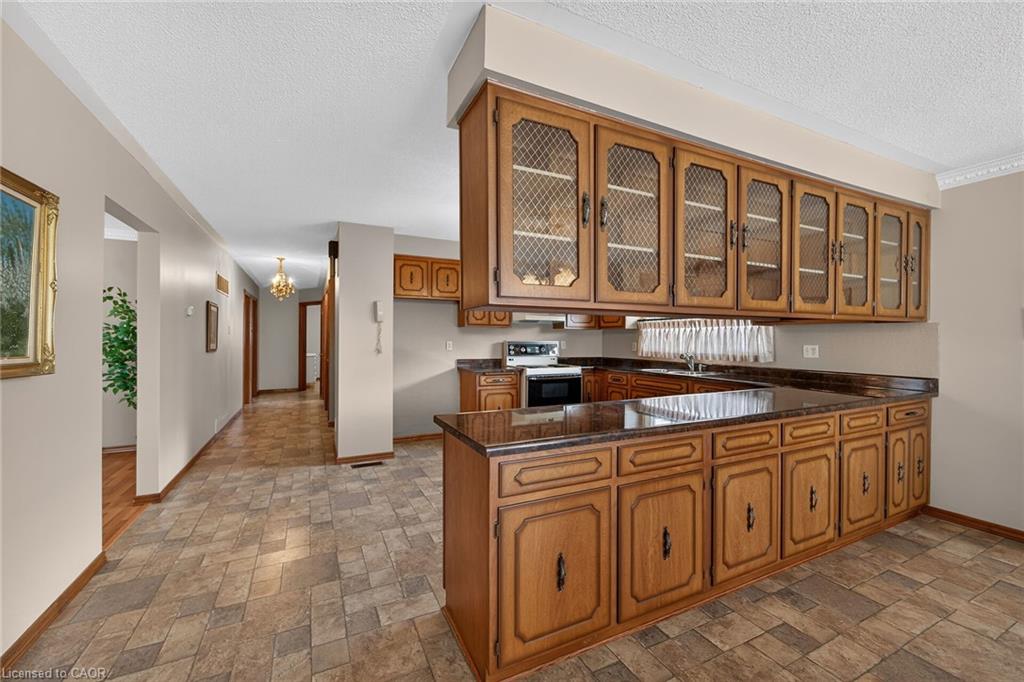39 Algonquin Court Property Photo 12