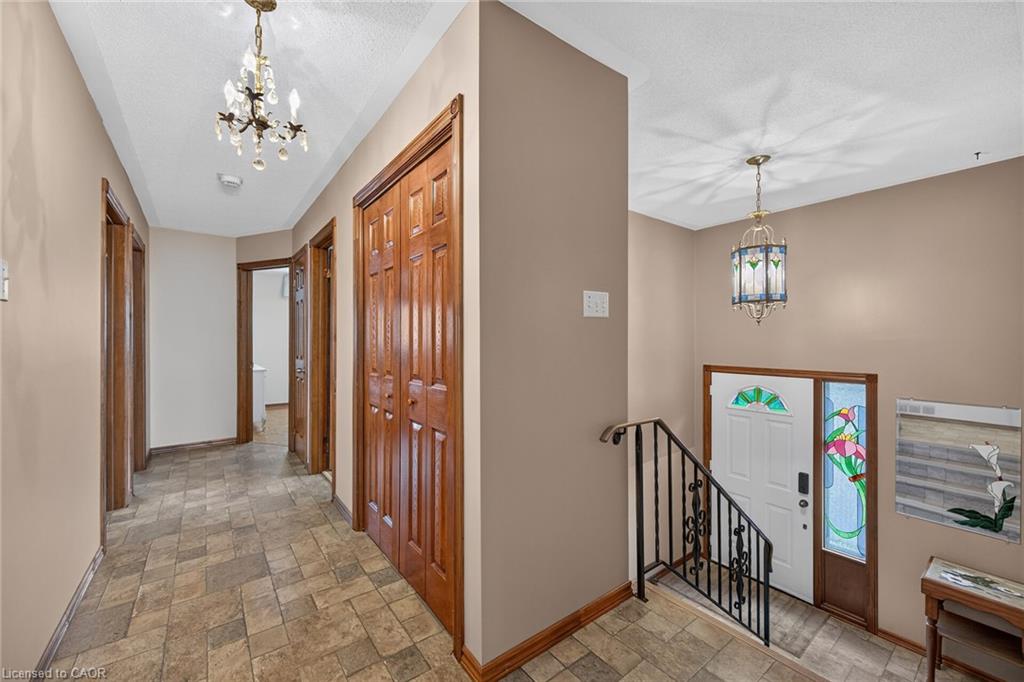 39 Algonquin Court Property Photo 18
