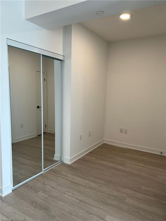 702-2782 Barton Street Property Photo 11