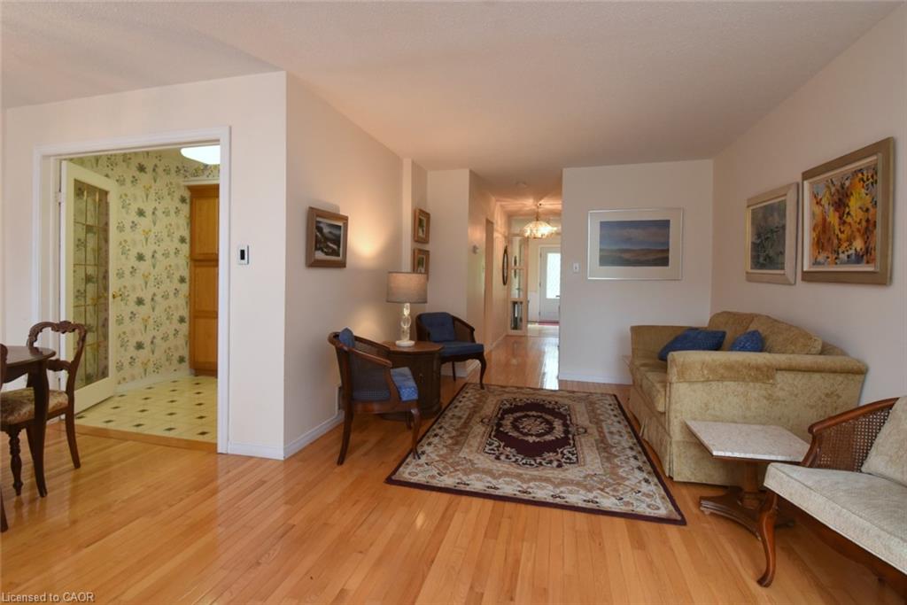 102-4165 Fieldgate Drive Property Photo 12