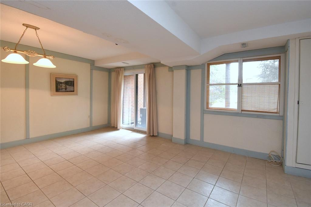102-4165 Fieldgate Drive Property Photo 20