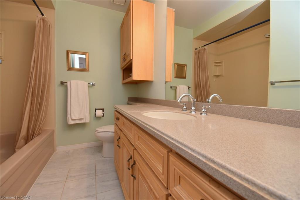 102-4165 Fieldgate Drive Property Photo 31