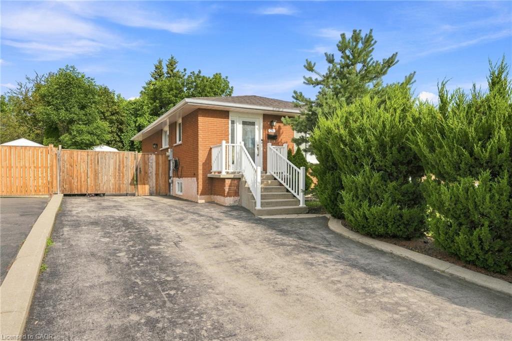 28 Leduc Street Property Photo 1