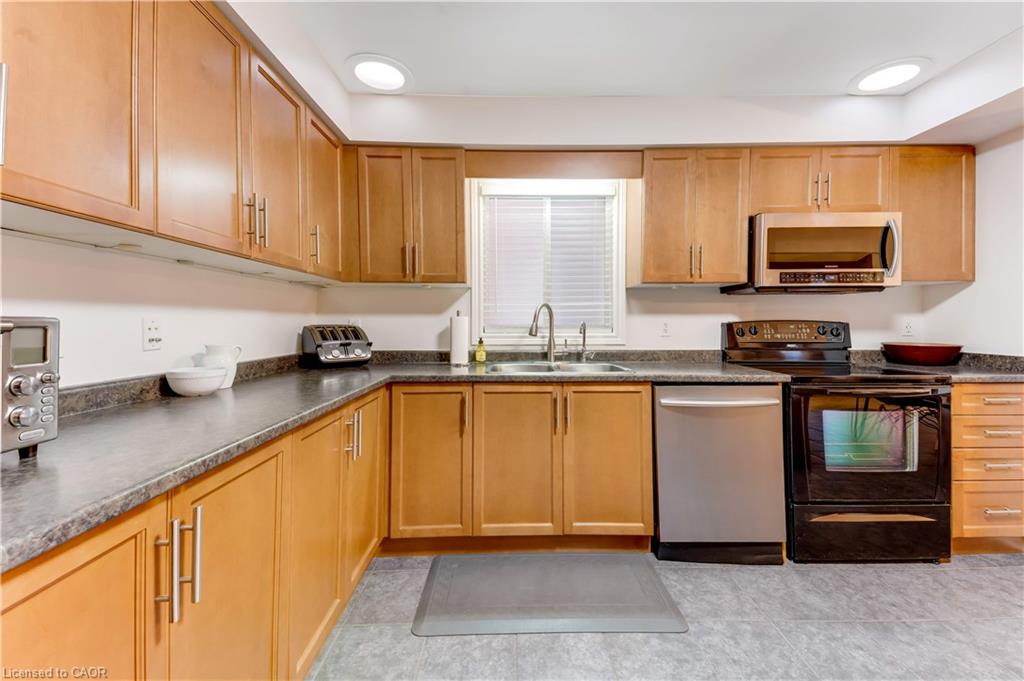 143 Riehm Street Property Photo 12
