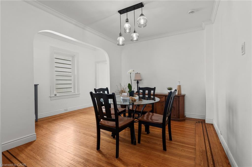 192 Wood Street E Property Photo 11