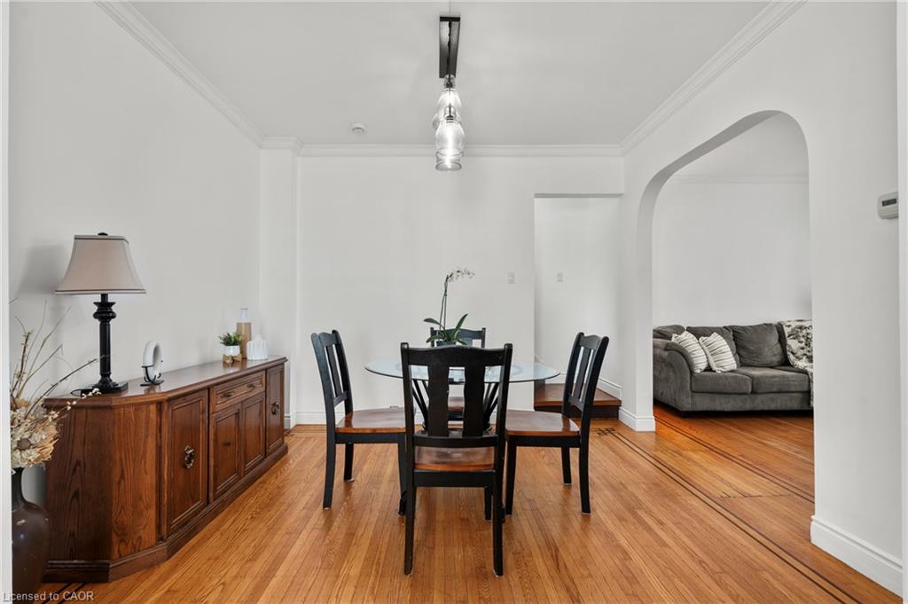 192 Wood Street E Property Photo 12
