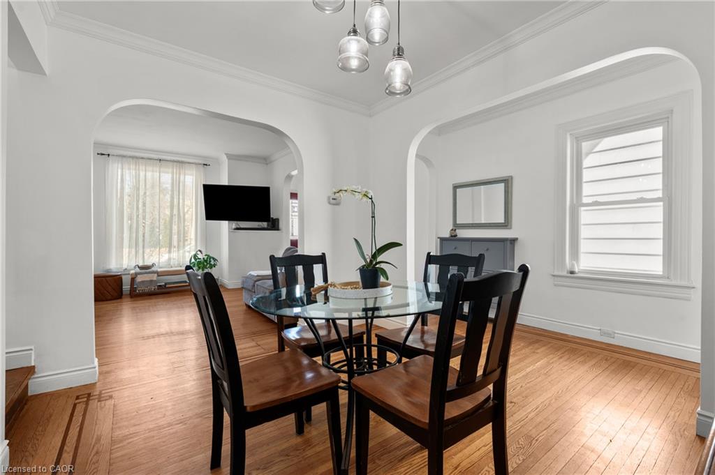 192 Wood Street E Property Photo 13