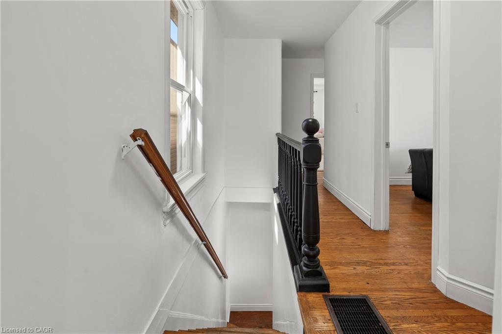 192 Wood Street E Property Photo 22