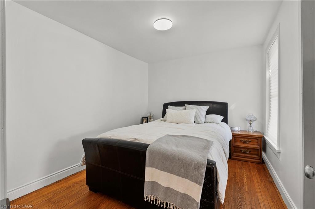 192 Wood Street E Property Photo 23