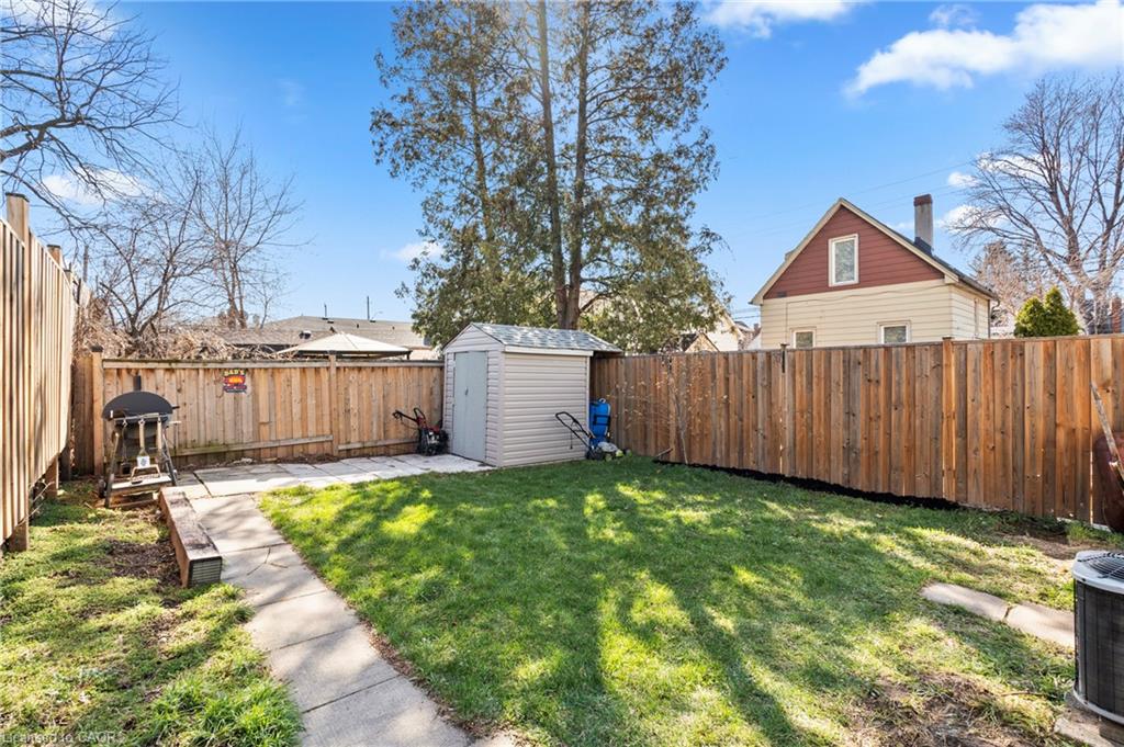 192 Wood Street E Property Photo 37
