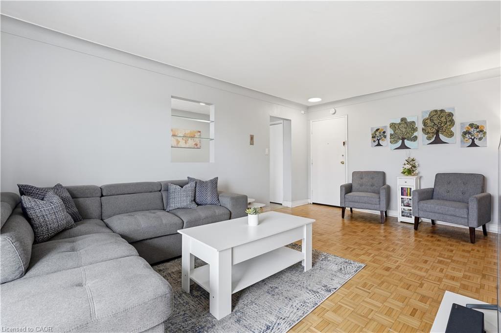 403-87 St George Street Property Photo 3