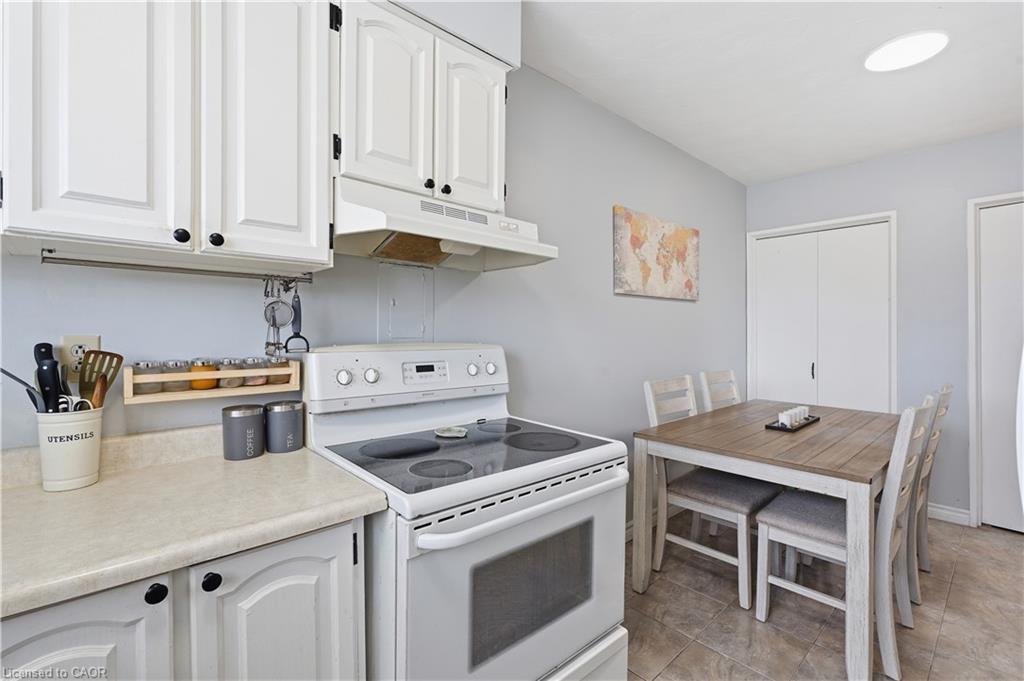 403-87 St George Street Property Photo 8